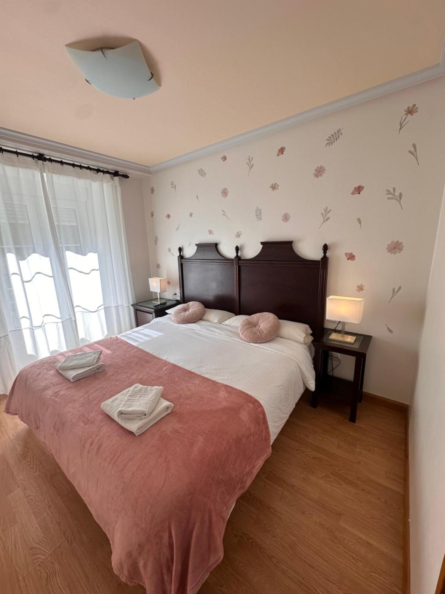 Hotel Y Apartamentos La Lonja Кангас-де-Онис Экстерьер фото